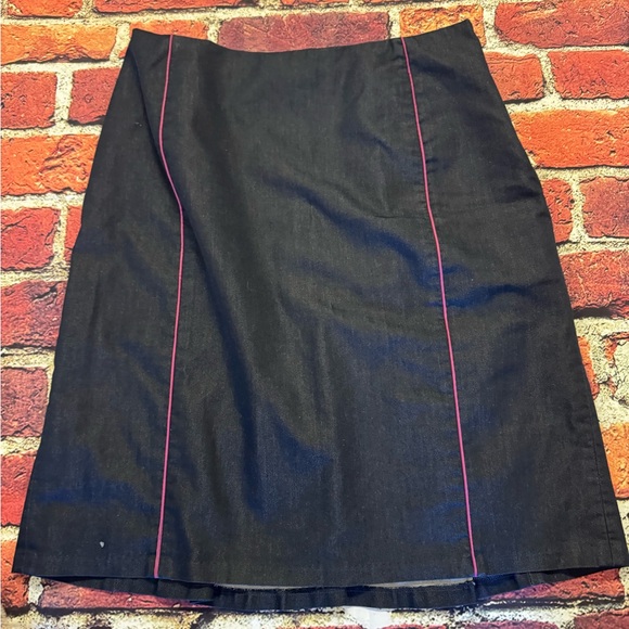 Preowned Apostrophe Stretch Size 16 Jacket and Skirt Set Item #PHK7100 - Picture 3 of 5